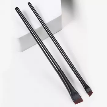 Ultra-Thin Eyeliner & Eyebrow Brush Duo Guide